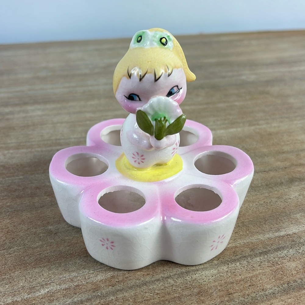 Vintage 1959 Holy Howard Daisy ceramic lipstick holder